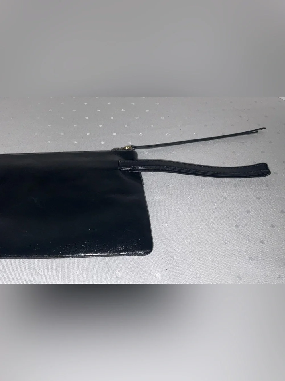 HOBO INTERNATIONAL WAVER BLACK LEATHER  CLUTCH WRISTLET PULL OUT STRAP - NEW